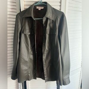 Green button up leather jacket size S. It’s been worn only 2 times.